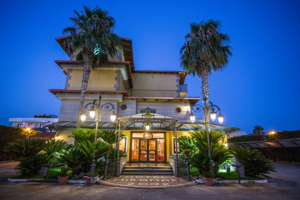 Hotel Miramare Varcaturo Exterior photo