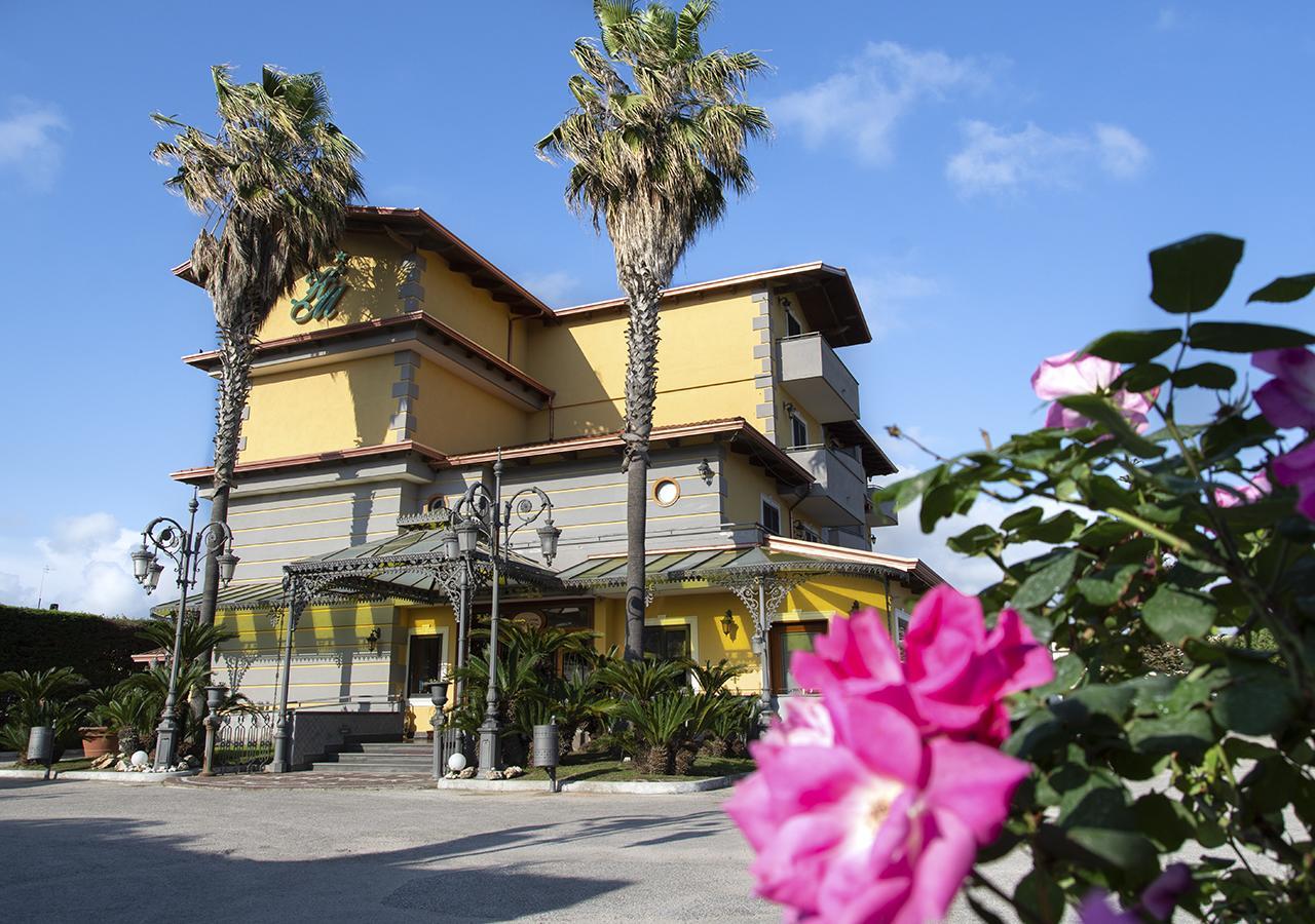 Hotel Miramare Varcaturo Exterior photo